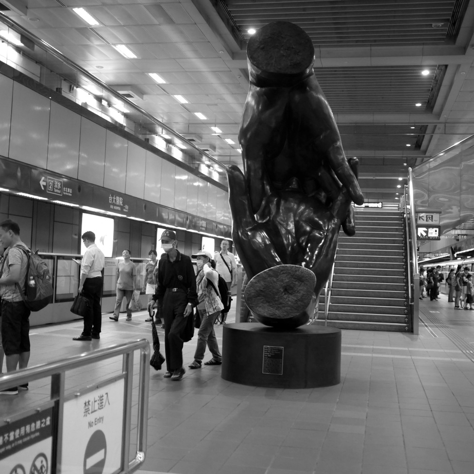 Sculpture in Taipei Main Station
